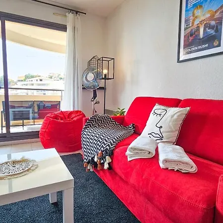 Vue & Tour Odeon - Piscine - Parking - Av Босолей