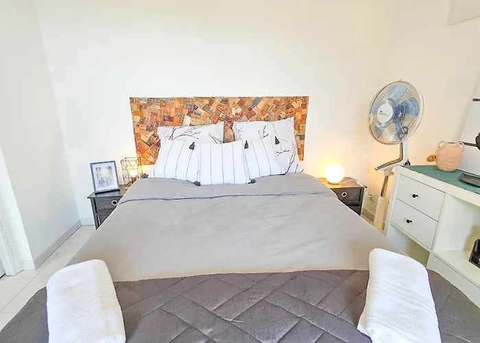 Vue & Tour Odeon - Piscine - Parking - Av Appartement *